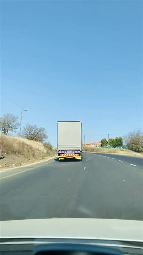 Sithola Uthando: Skhanga ft. Shenge & MaGumede