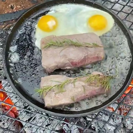 Griddle steak and eggs ❤️❤️Blackstone Griddle Breakfast Recipe