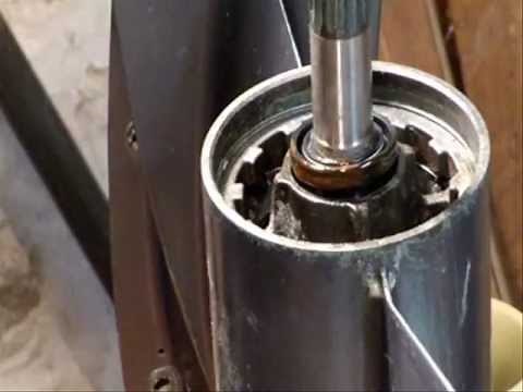 Lower unit seal replacement pt 3 of 3 - unit 2 removal and installation