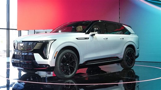 How To Use 2025 Cadillac Escalade IQ Power Open/Close Doors