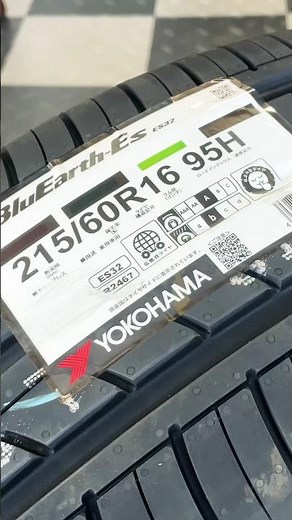 YOKOHAMA BluEarth-ES ES32 215/60R16 #Yokohama #BlueEarth #ES32 #CarCarJapan #TireReviews