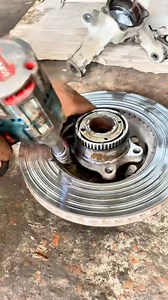 Rotor separating from wheel bearing ! #frontwheel #wheelbearing #rotor #upgradedmechanic | Upgraded Mechanic