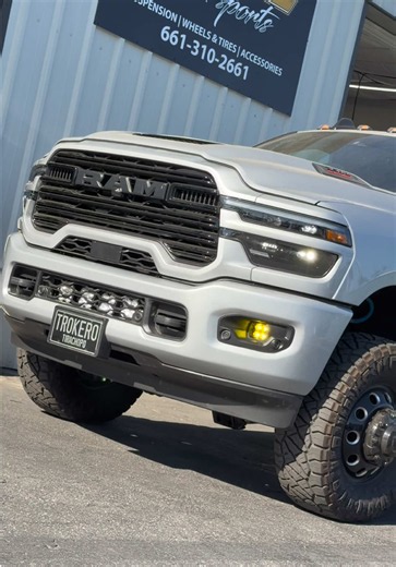 💥2026 Ram 3500 💥Carli 2.5” Pintop Level Height System 💥Carli Fabricated Radius Arms 💥Carli Torsion Sway Bar 💥Carli High & Low Mount Stabilizers 💥Carli Differential Guard 💥35x12.50R17 Nitto Ridge Grapplers 💥CJC Front Bumper Light Cradle 💥4 Baja Designs XL Sport Lights 💥Baja Designs Squadron Fog Light Kit 📍5401 Gasoline Alley 📍Bakersfield, CA 93313 ☎️ 661-310-2661 💻 www.ssd-motorsports.com SHOP NOW! 💰0% Financing Available! 🗣️Se Habla Español 💎 Dream It 💎 Build It 💎 Drive it 💎 #
