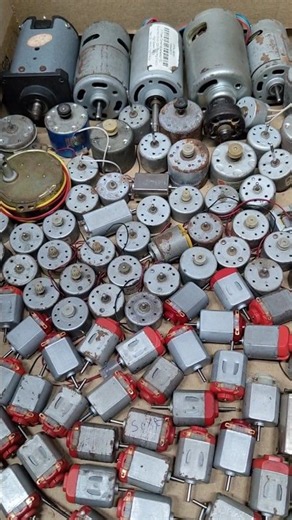 How to Control 775 DC Motor Speed Using 12-0-12 Transformer! ⚡#775DCMotor #ElectronicsDIY #Shorts