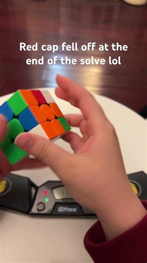 The red cap in the middle suddenly fell off :0