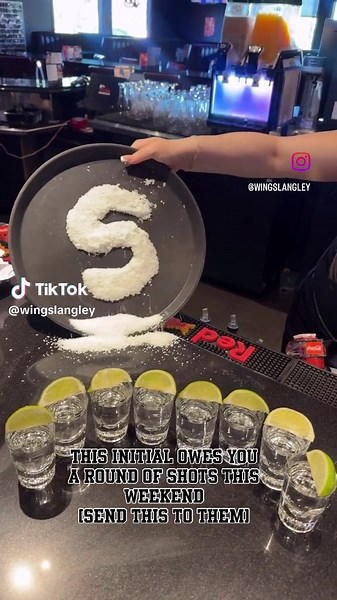 Send it to them!! #WingsLangley #LangleyVibes #DrinksOnDrinks #WingsAndThings #ThirstyCrew #LateNightEats #WeekendMood #SipAndChill #Winginlt #LangleyNights #DHLinkUp #FoodieFridays #CheersLangley #NightOutDoneRight