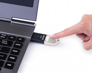 Lexar unveils JumpDrive Fingerprint F35 USB 3.0 flash drive in India - Gizmochina