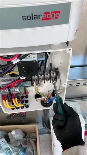 #solarsystem #solarpanelcompany #solarpanel #solar #energy #greenenergy #green #solarenergy #panel #sma #trinasolar #solaredge