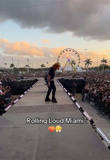 GloRilla Shake Dat Remix at Rolling Loud Miami