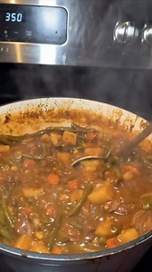 Best Ever Vegetable Beef Soup 🥩🥕 A bowl of pure comfort! This Best Ever Vegetable Beef Soup is hearty, wholesome, and packed with tender beef colorful veggies. Perfect for chilly days! 🍲 🥩 Ingredients 1 ½ lbs beef stew meat (chuck roast or sirloin, cut into cubes) 2 tbsp olive oil 1 large onion, diced 3 garlic cloves, minced 4 carrots, sliced 3 celery stalks, chopped 3 medium potatoes, diced 1 cup green beans (fresh or frozen) 1 cup corn kernels (fresh, frozen, or canned) 1 cup peas (fresh o