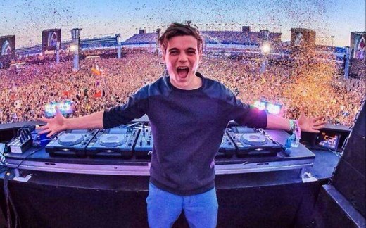 【Martin Garrix】小马丁成名作《Animals》官方MV