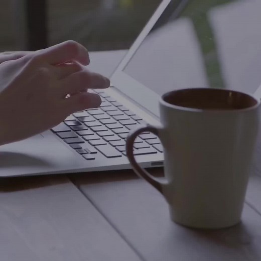 هل تريد امتلاك مهارات الحاسوب المطلوبة عالميًا؟! 💻 دورة ICDL الشاملة تمنحك المهارات الرقمية الأساسية التي تحتاجها للنجاح في أي مجال، سواء كنت طالبًا، موظفًا، أو تبحث عن فرصة عمل أفضل! ✨ لماذا تختار دورة ICDL في مركز المصباح؟ ✨ ✅ شهادة معتمدة محلياً تزيد من فرصك الوظيفية. ✅ تدريب عملي مكثف على Word, Excel, PowerPoint, الإنترنت، الحماية والأمان الرقمي. ✅ تعلم كيفية إدارة الملفات، إنشاء العروض التقديمية، تحليل البيانات، وإتقان مهارات البحث الإلكتروني. ✅ إشراف مباشر من مدرب محترف لضمان فهمك الكامل