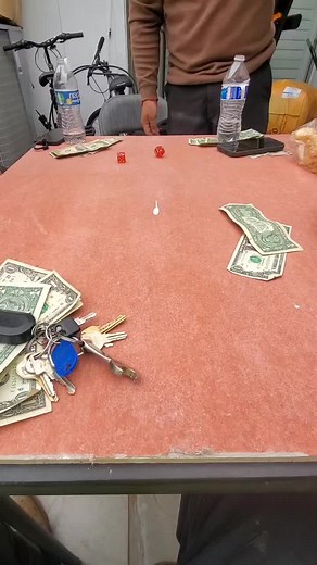 miguelleon8547 (@miguelleon8547)’s videos with Dados Cargados - Carlos Y José