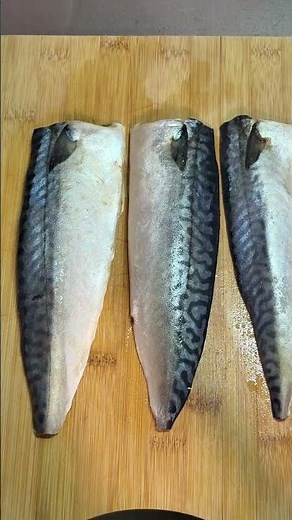 Simple Salt-Grilled Mackerel
