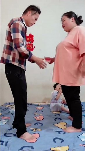 Too Heavy for Love: Tongtong's Hilarious Adventure