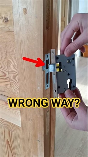 How to Reverse a Door Latch in 30 Seconds! 🚪