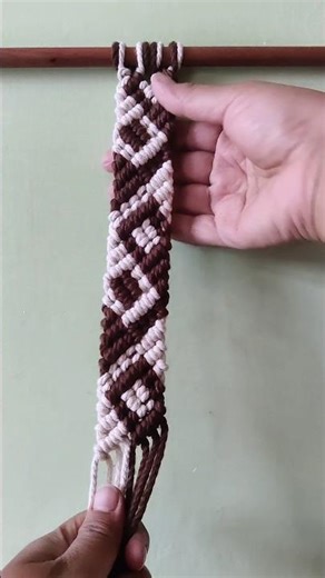 Macrame Bracelet Design #bracelet #braceletdesigns #bracelets #macramebracelet #macramedesigns #diy