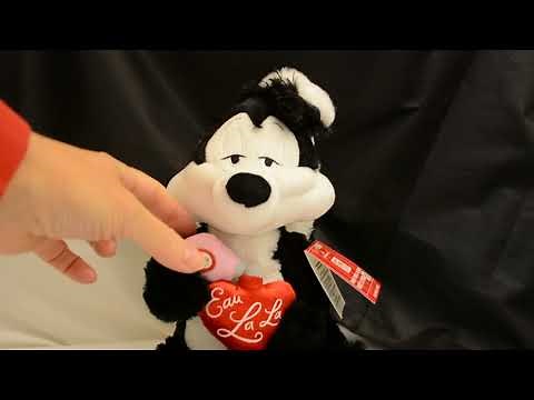Hallmark Pepe Le Pew Skunk Stuffed Animal Talking Valentine