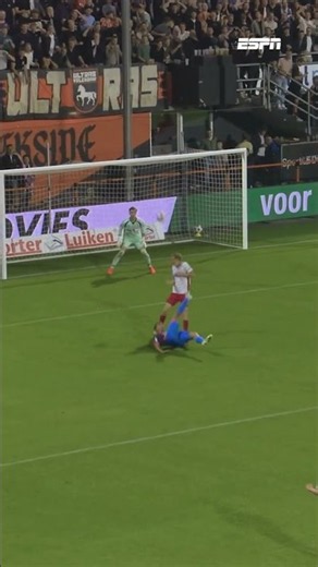 Crossbar challenge in Volendam 🫨