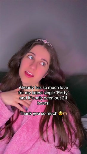 Thank you so much 🥹 #smallartist #popprincess #popstar #newmusic #newartist