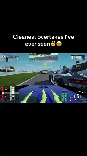 NOT how u should actually overtake!!! Comment any tips to make me better #motersport #racing #gt3 #fyp #overtaking