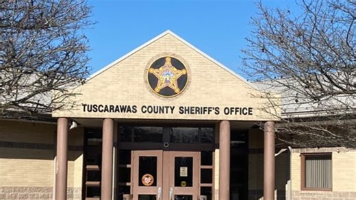 16-year-old girl dies after drowning in Tuscarawas County lake