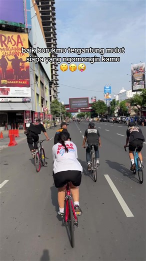 Pegel boss angin gak bersahabat😩 #fixedgear #fixie #fixedgearindonesia #surabayafixedgear #fyp