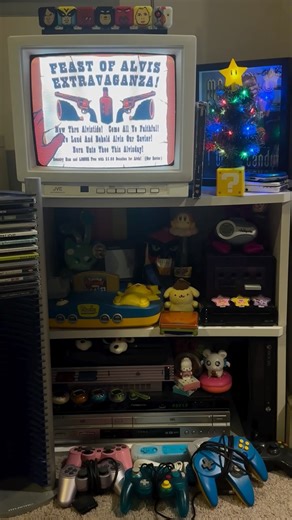 Hunter Ghostal on Instagram: "Sealab 2021 (Feast of Alvis) - Now Thru Alvistide Network: Adult Swim Physical Media: Sealab 2021 Season Two DVD Original Air Date: December 29, 2002 #nostalgia #retro #2000s #adultswim #christmas"