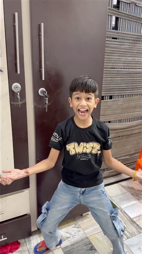 Krish Papa or mummy ne baloon 🎈 fod diya 🤣😜||#krishactor #shorts #youtubeshorts