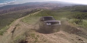 Off-Roading the LR4 Proves It's the Last of the Old-School Land Rovers