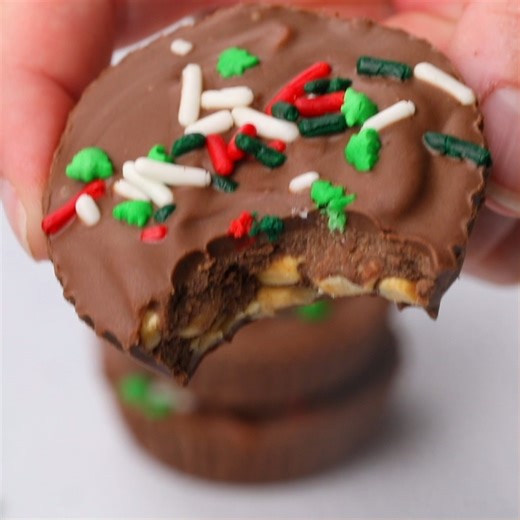 15K views · 107 reactions | Full Recipe: https://www.themagicalslowcooker.com/slow-cooker-candy/ Crockpot Christmas Candy | The Magical Slow Cooker | Facebook