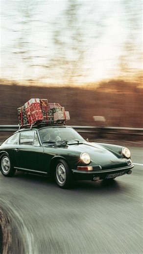 Vitruvi on Instagram: "There’s a perfect Vitruvi diffuser, scent, or humidifier for everyone on your list! 👀 Here are a few of our expert recommendations: • Drive Diffuser for the car enthusiast in your life • Gingerbread Air or Push Scent Refill for the holiday lover • Cloud Humidifier for new moms • Push Plug-In Diffuser for university students • Sleep Essential Oil Blend for your friend in need of some extra z’s Need a gift suggestion for someone else? Just ask us in the comments! 💛"