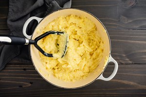 Mashed potato has 10 times more flavour when cooked in this liquid (and it isn't water or milk) - Netmums