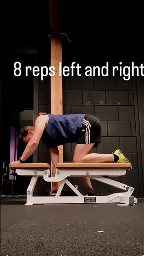 One-Arm Dumbbell Row 💪 Building a Stronger Back