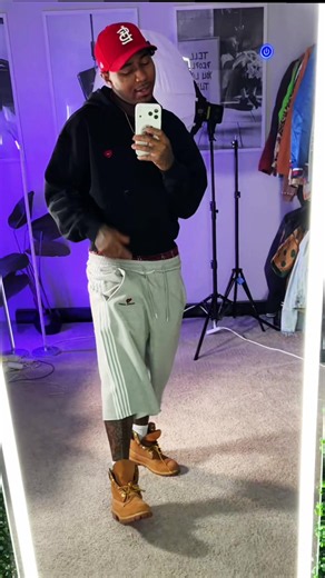 Stylish Jorts: Must-Have Summer Fashion