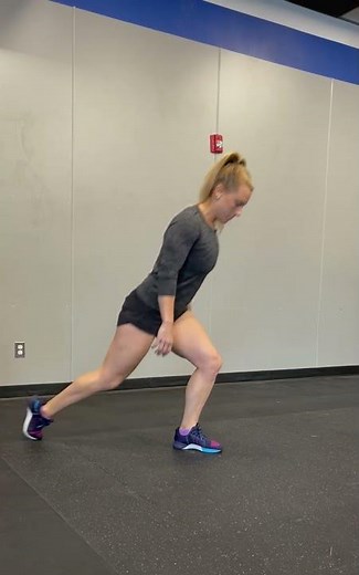 Alternating Reverse to Forward Lunge