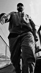 Hier kommt der zweite Teil eines "Sound Good"/"Hit `Em Up"-Mashups von efe music - it's all about music. Enjoy! Der Director`s Cut von "Sound Good" mit Xavier Naidoo ist auf dem Album "Letzte Worte" – auf Wunsch gewidmet und signiert – im Moses Pelham-Shop erhältlich. Link in der Bio. | Moses Pelham