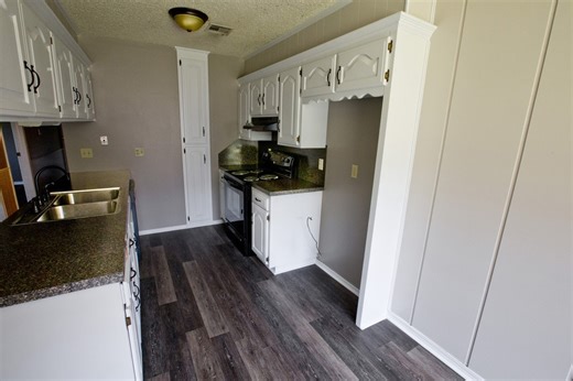 4025 Sheridan Rd, Bartlesville, OK 74006 - For Rent