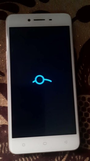 Android 12 on 10 years old phone || lineage os 19 #android #lineageos #customroms