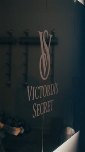 Model training que trabaja distintos grupos musculares y maximiza resultados. 💪✨ Así vivimos la clase de Victoria’s Secret x @MyPenthaus 🔥 #VSMexico | Victoria's Secret