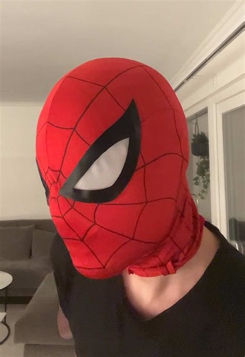 Tried making Marco Checchetto’s lenses, for a more serious Spider-Man. I have a mixed feelings cuz it’s so hard making serious lenses.. #spiderman #spidermanmask #cosplay #spidermancosplay #peterparker