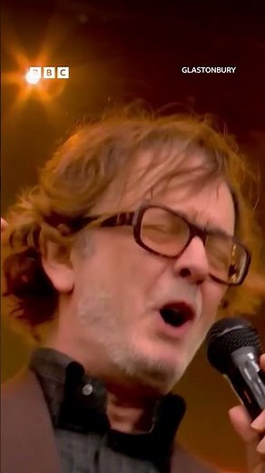 30 years since their headlining appearance at Glastonbury Pulp are back with 'Disco 2000'