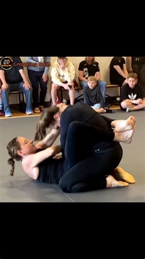Girl Vs Girl Grappling 😒 #grappling #bjj #mma #jiujitsu #mmafighter #viral | Grappling Dash