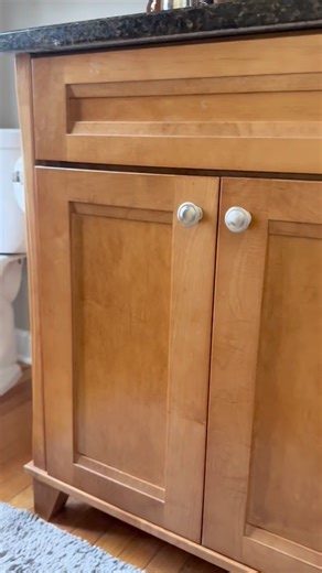 MICHELLE | Neutral Modern Home on Instagram: "NO SANDING Pottery Barn Look Vanity!! 🤯 And it was SO EASY!!! Comment LINK for Products and STEPS!!😍 I used two coats of Retique It Wood n Primer. I then used Wood n Stain Barnwood and a chip paint brush to give the vanity the streak Pottery Barn look. Finished everything with a coat of matte sealer! #liquidwood #stain #beforeandafter #vanity cabinets myhome myhomeproject #diy diyhome diyprojects cabinetideas cabinet homeideas transformation blacks