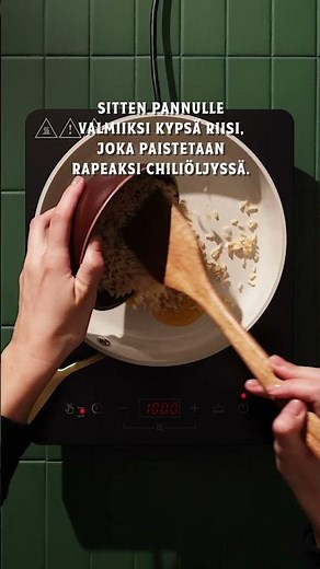Rapea riisiomeletti ja jauheliha-kaalipaistos│Snellmanin reseptit #shorts