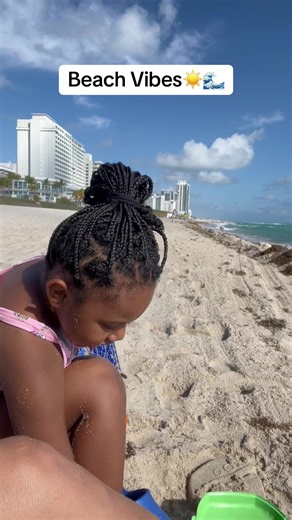 It was a beautiful day at the beach #cocozchroniclez #beachday #miamibeach #fypシ #miamiliving