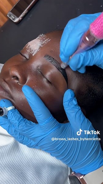 Combo Brows . . #brows #microblading #ombrebrows #combinationbrows #fypage #browtech #egbeda #spmu #browstutorial #spmu #egbedamua