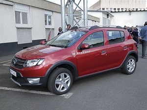 Vidéo exclusive : la Dacia Sandero Stepway radar mobile mobile
