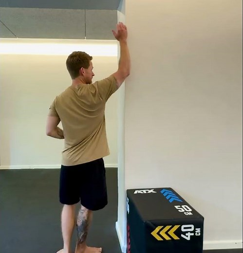 Pectoralis Minor, Wall Stretch