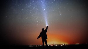 What would you say to an alien? Viewers's emails to ET